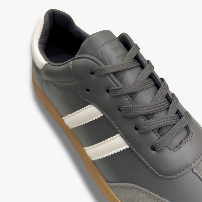 Screenshot 2025-06-18 at 17-55-01 Bowling Legend Sneakers – BOWLING