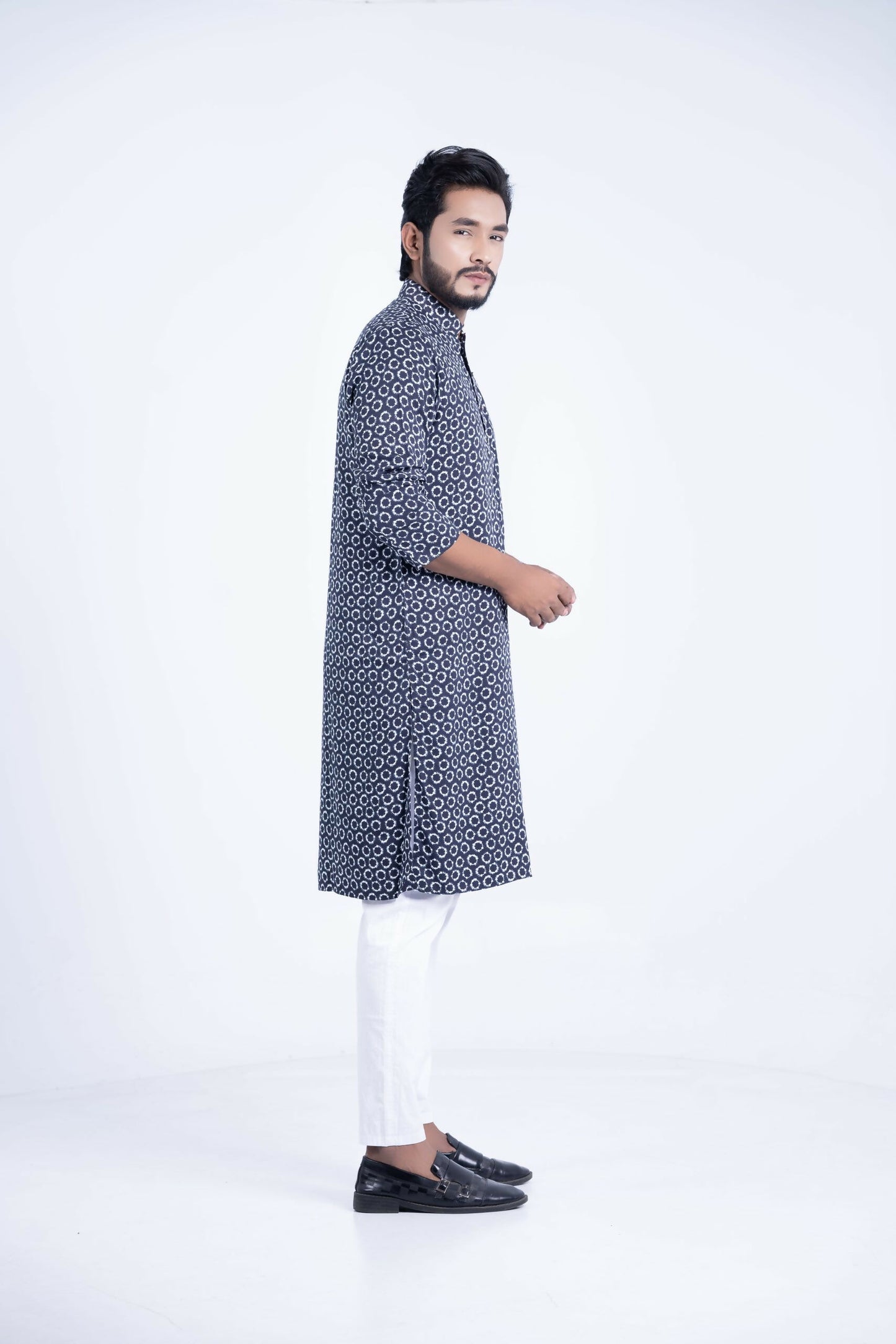DZ25M0021-BLACK-B-scaled