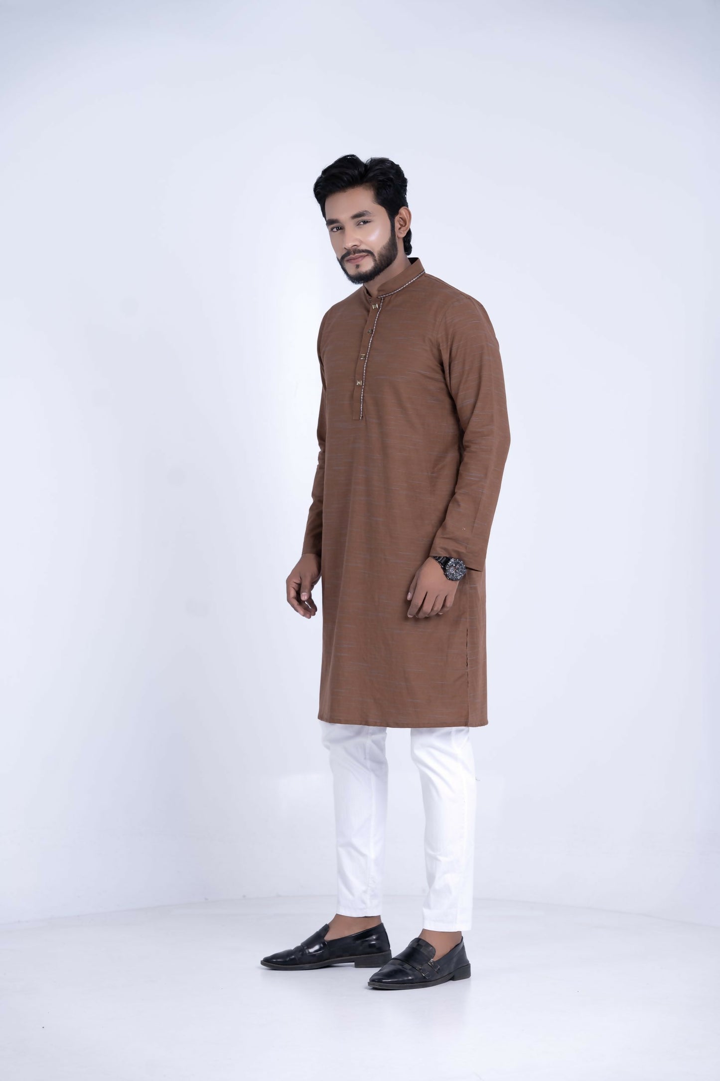 DZ25M006-BROWN-A-scaled
