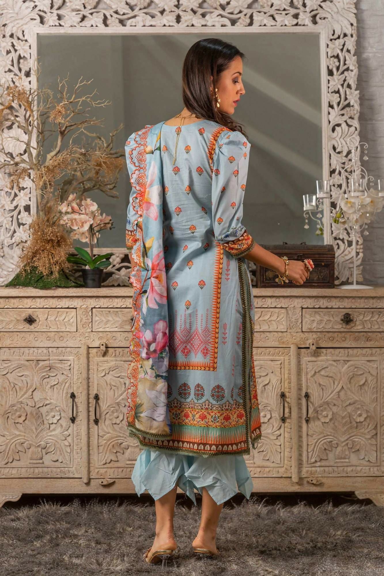 Summerkari-Vol-3-EMB-Unstitched-Lawn-3pcs-Nilima-1262585-_5