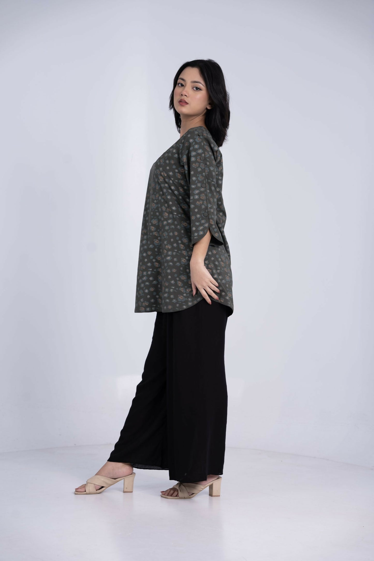 DZ25L0010-Dark-Olive-C-scaled