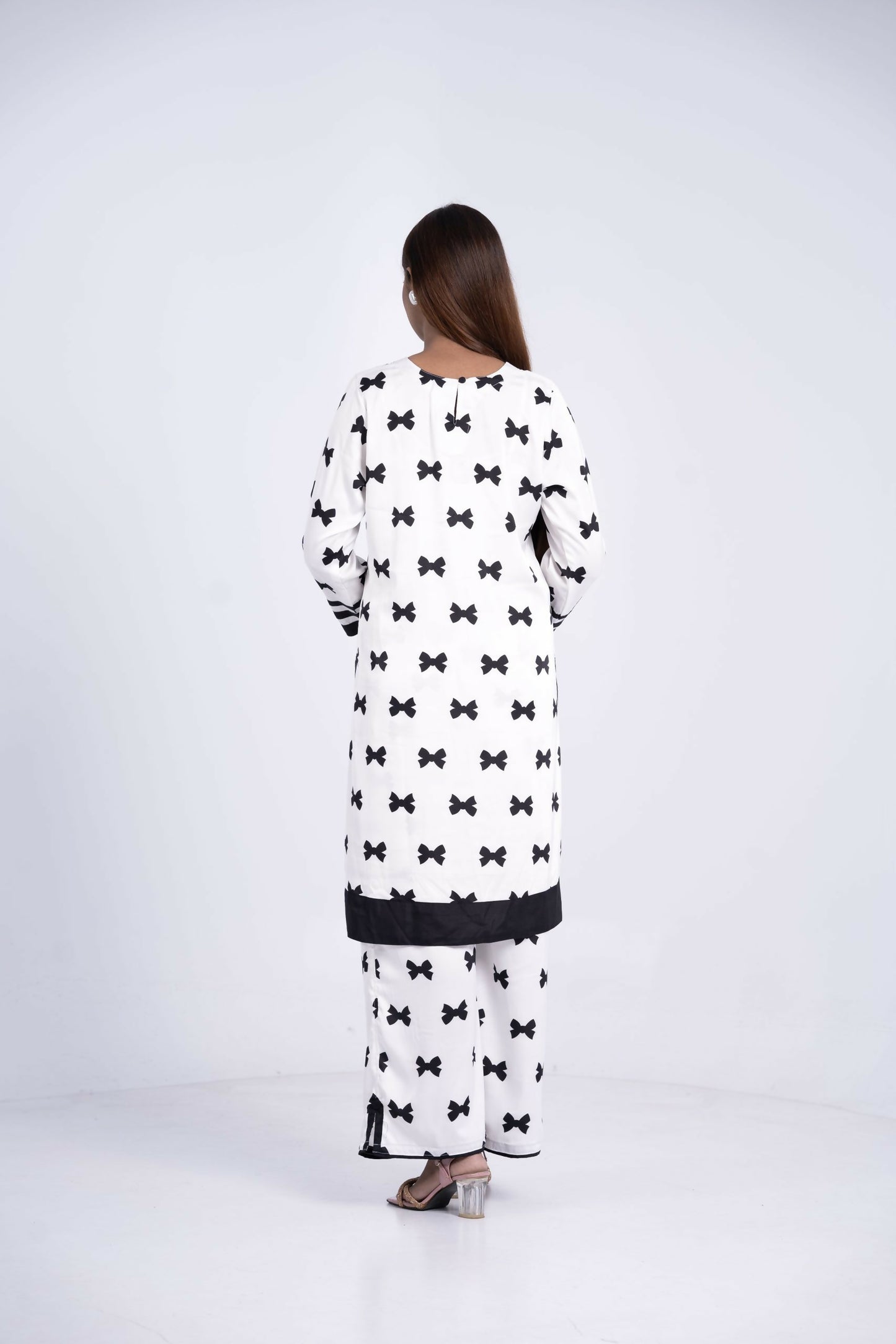 DZ25L002-WHITE-A-scaled