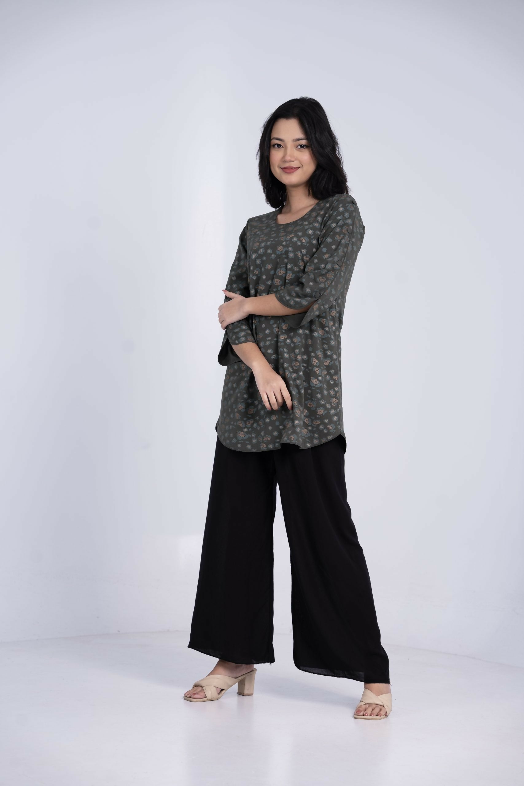DZ25L0010-Dark-Olive-A-scaled