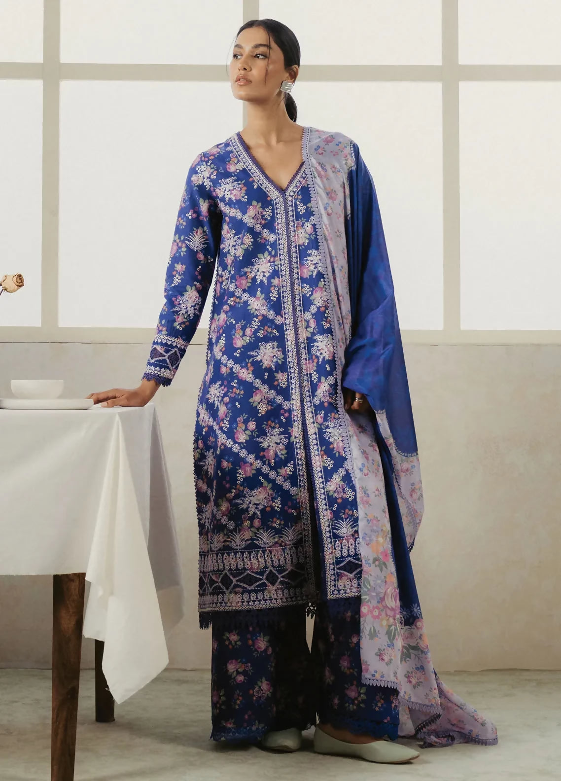 amore-by-ayzel-embroidered-lawn-suit-unstitched-3-piece-aaf25as-d-09-celete-summer-collection_1