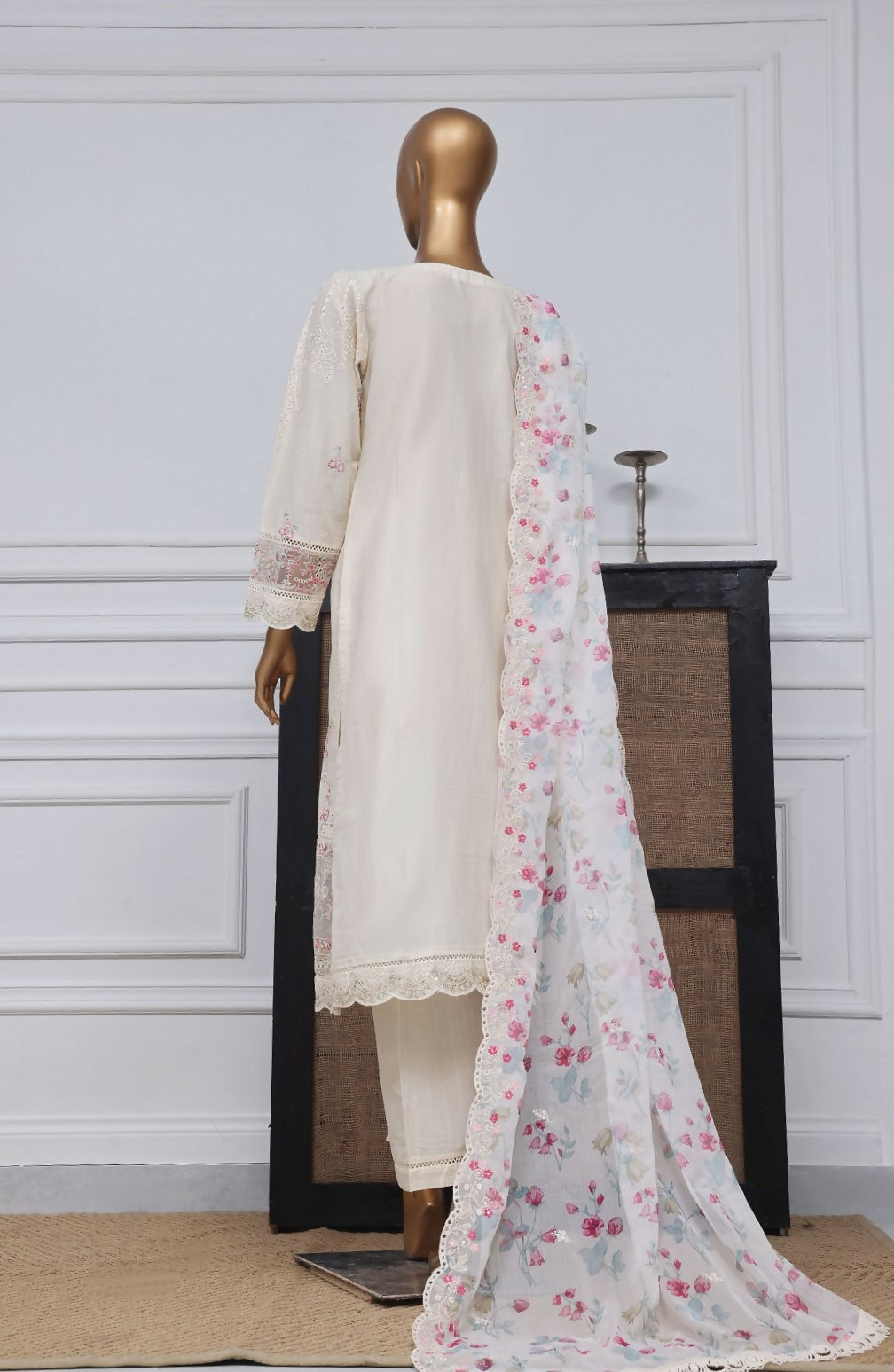 SADABAHAR -Luxury Embroidered Spring Collection_250115_184728_page-0000