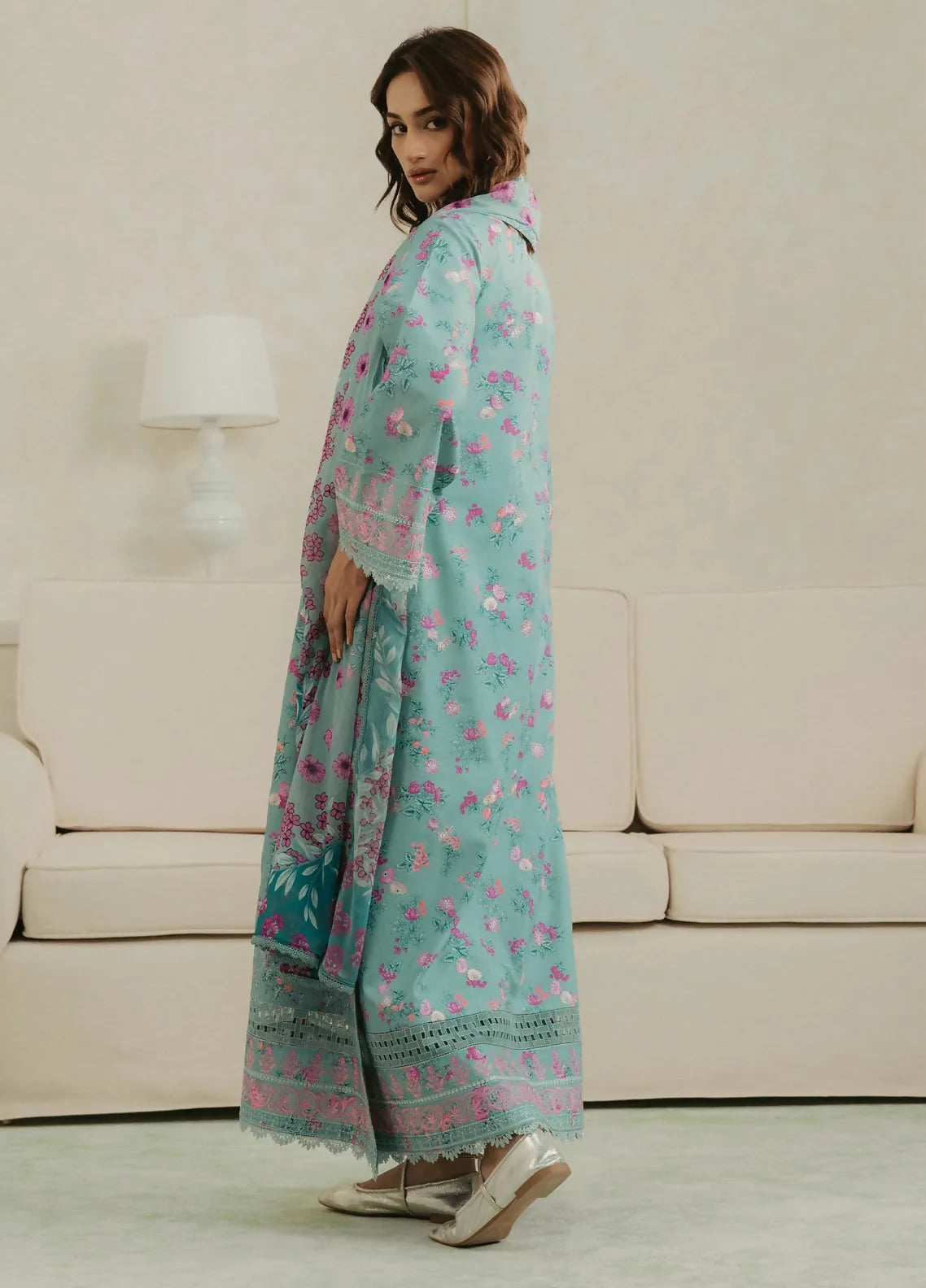 amore-by-ayzel-embroidered-lawn-suit-unstitched-3-piece-aaf25as-d-07-gleam-summer-collection_2