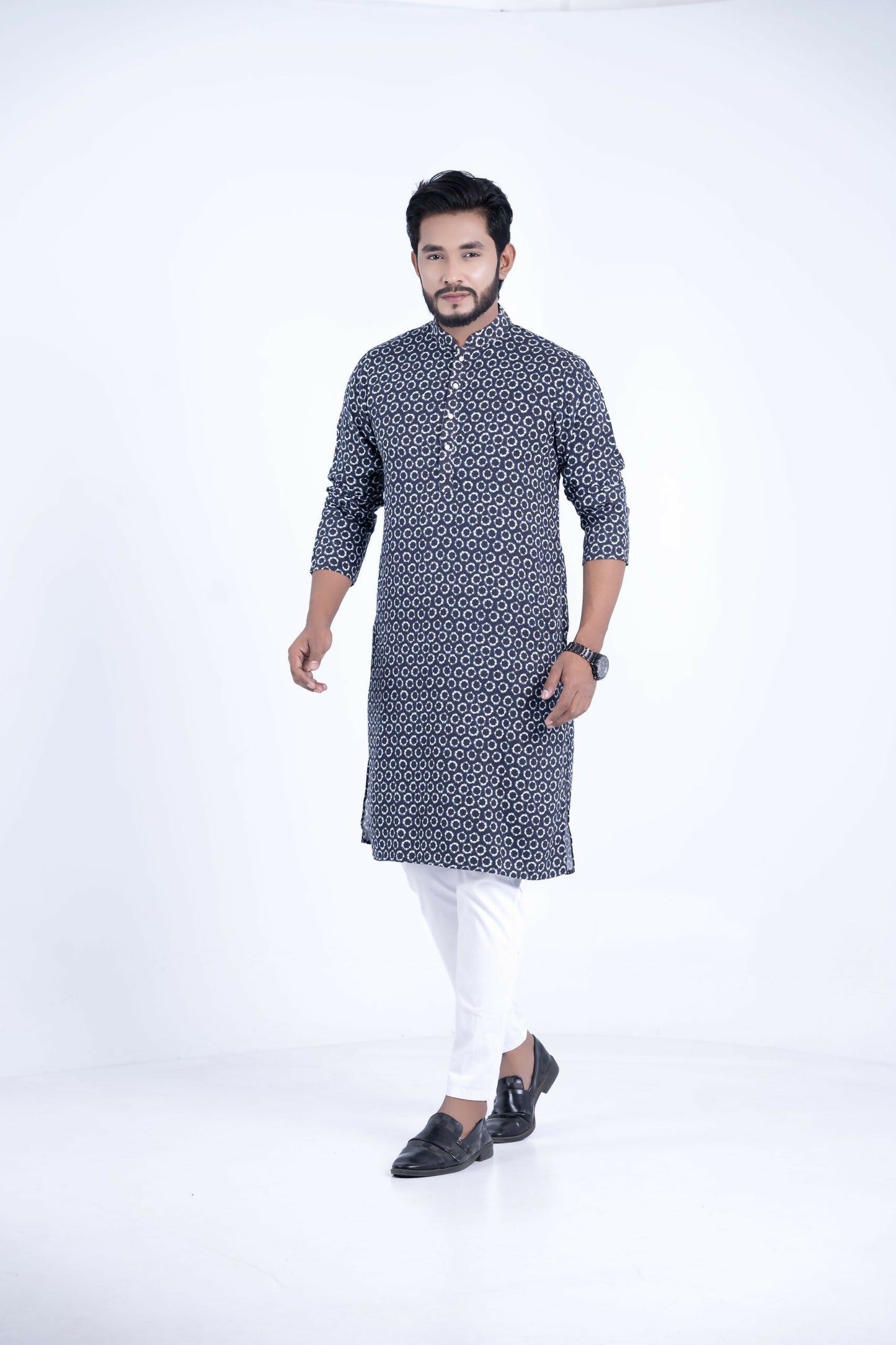DZ25M0021-BLACK-E-scaled
