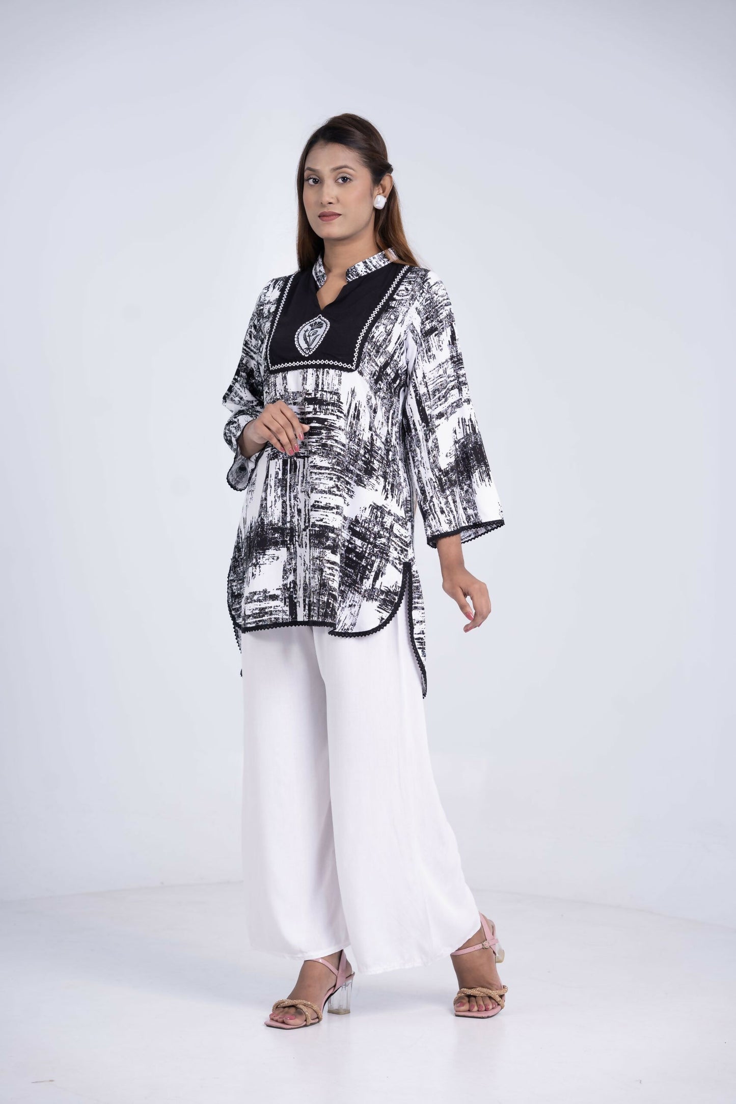 DZ25L0018-WHITE-E-scaled