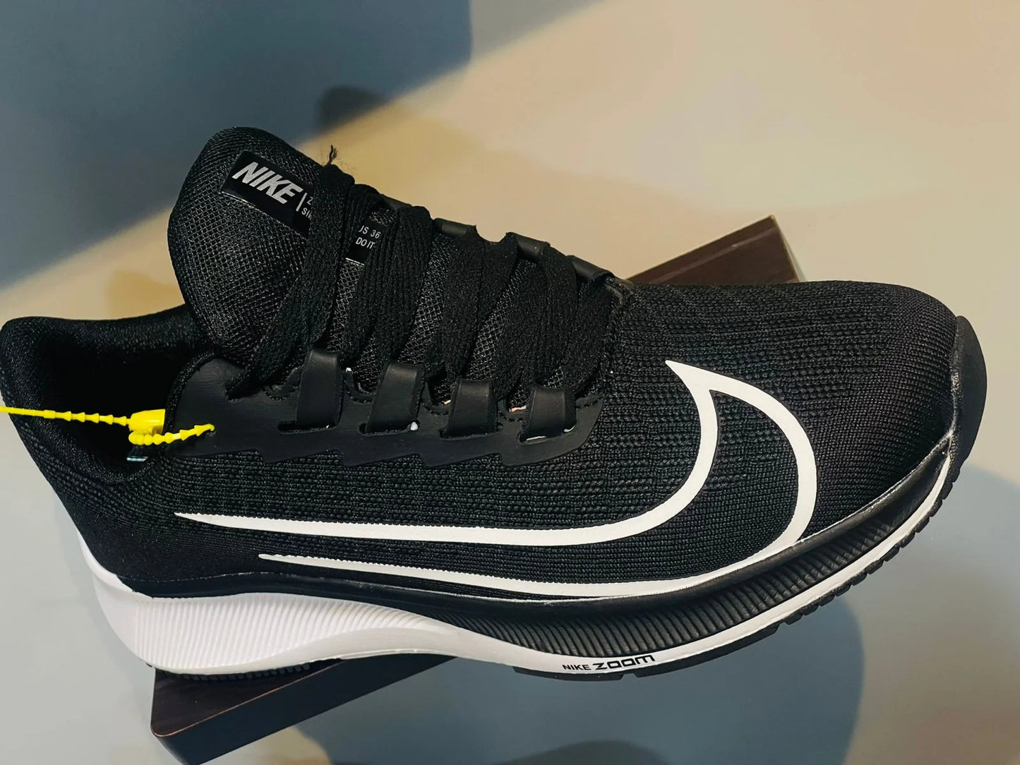 Premium Zoom Fly Black Sneaker