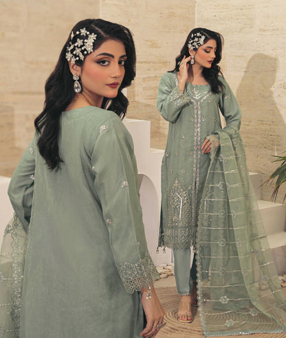 Guzel Kahani Luxury Stitched 3 Piece Collection Vol 2 (10-1-2025)_page-0038