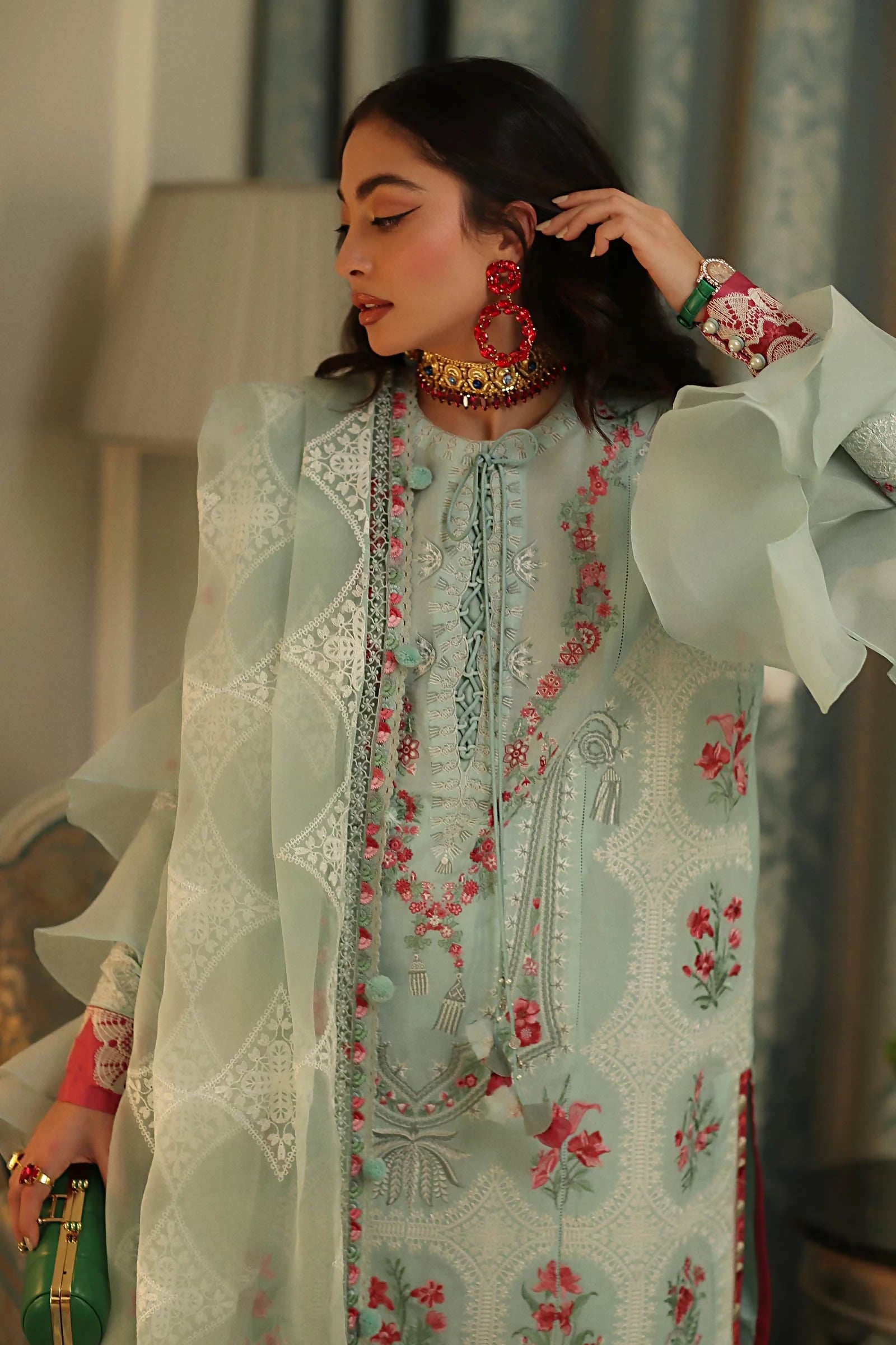 elan-Luxury-Lawn-Collection-2022-EL22-01-B-LARA_789bac7e-dd77-491a-bdba-9a5359223c5e