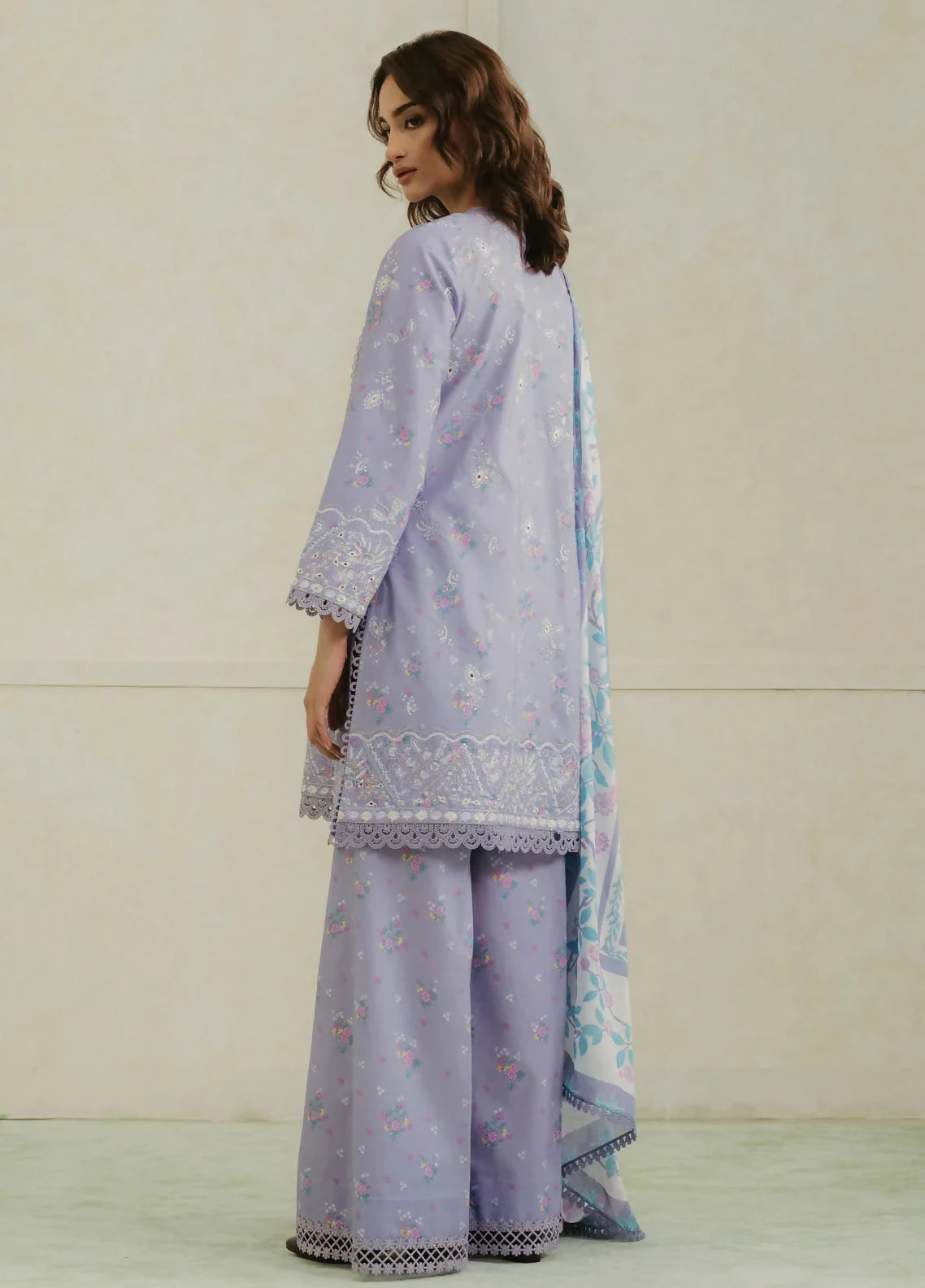 amore-by-ayzel-embroidered-lawn-suit-unstitched-3-piece-aaf25as-d-05-auburn-summer-collection_2