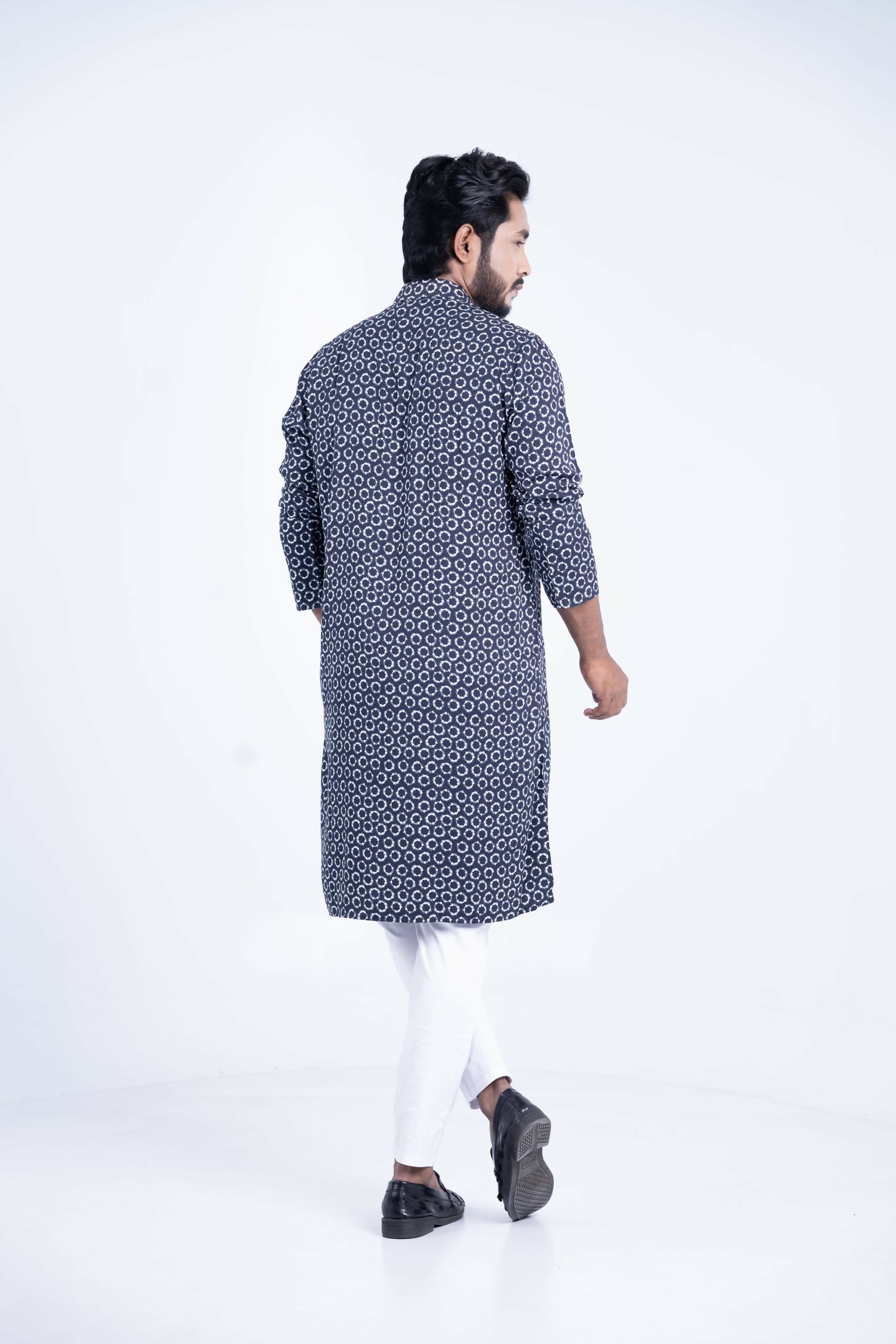 DZ25M0021-BLACK-C-scaled