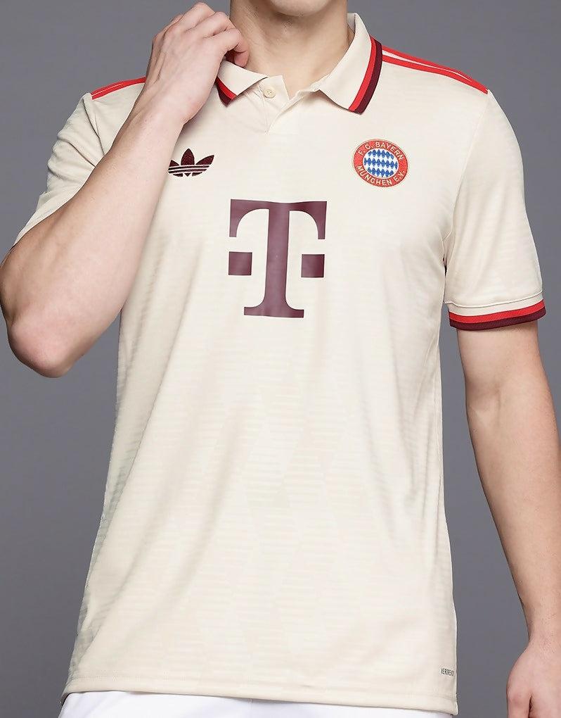 71107a37-cd21-448b-b163-e2ebf8d6ea931726139394904-ADIDAS-Men-Tshirts-7501726139394503-1
